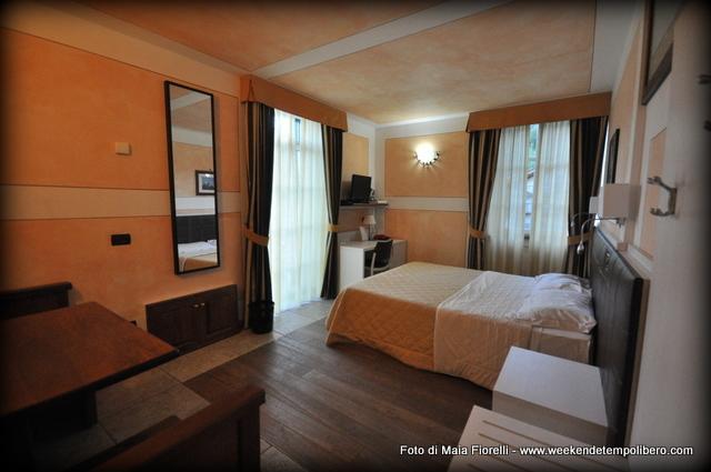 Hotel Le Soleil Шаллан-Сент-Ансельм Экстерьер фото